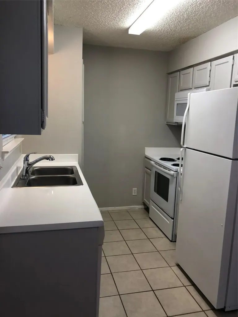 2200 Granberry Drive Austin TX 78745