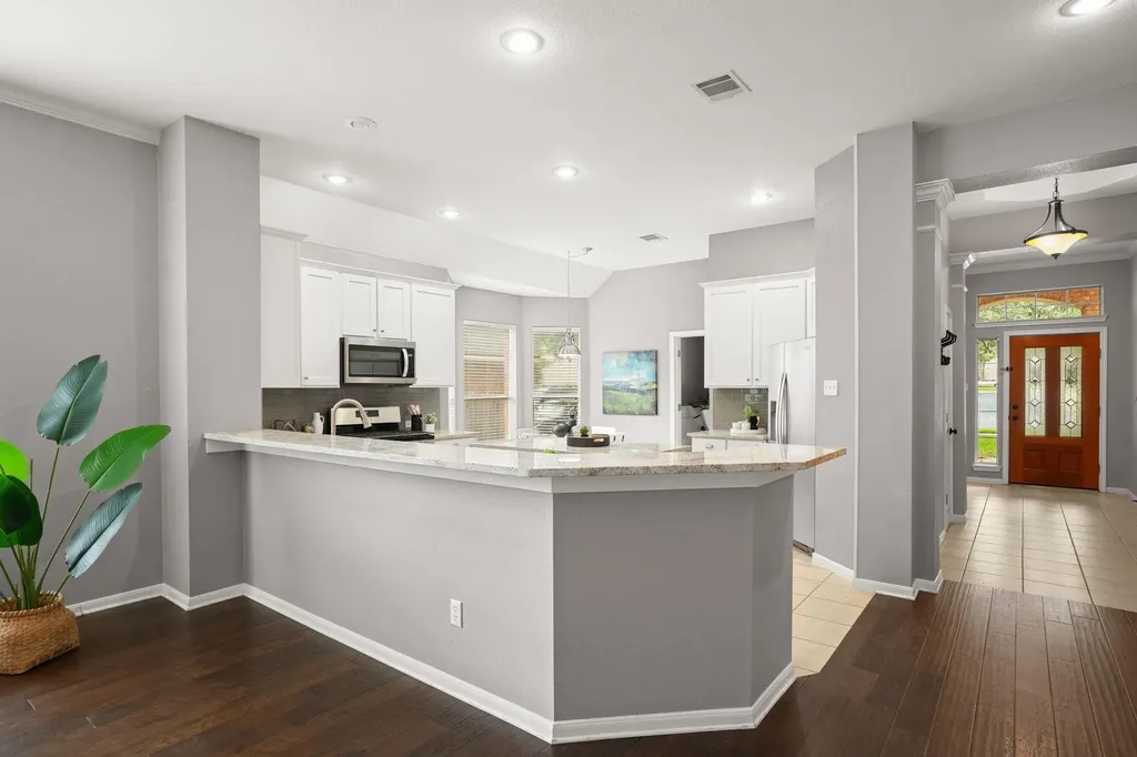 7008 W Magic Mountain Lane Round Rock TX 78681