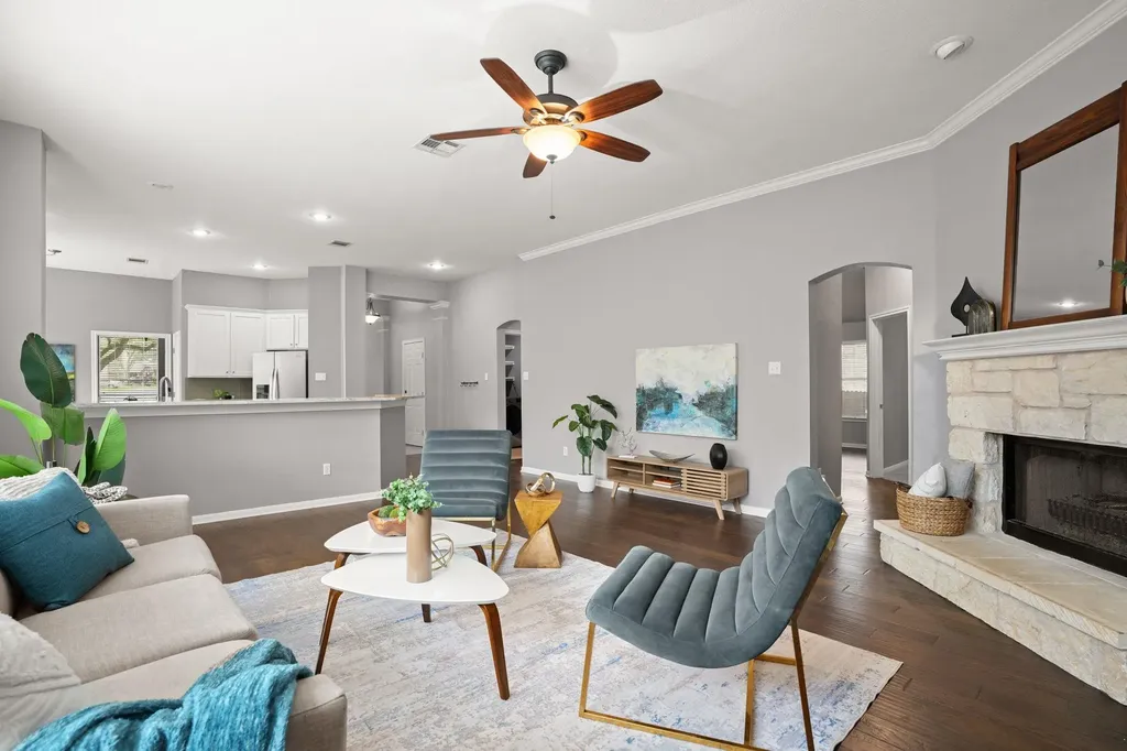 7008 W Magic Mountain Lane Round Rock TX 78681