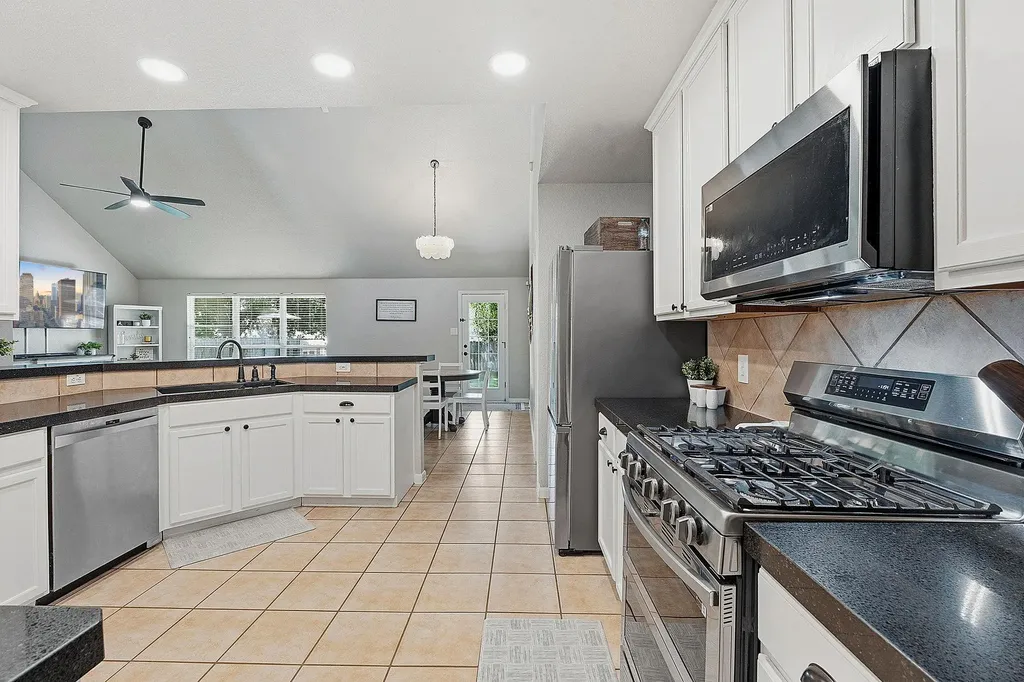 8703 Priest River Drive Round Rock TX 78681