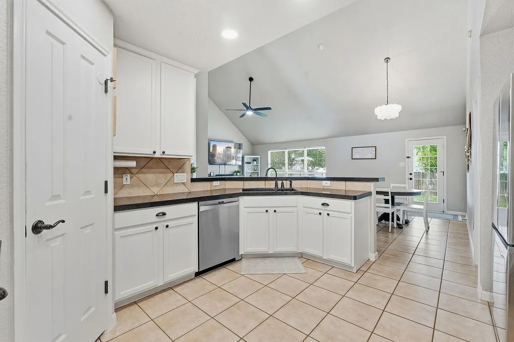 8703 Priest River Drive Round Rock TX 78681