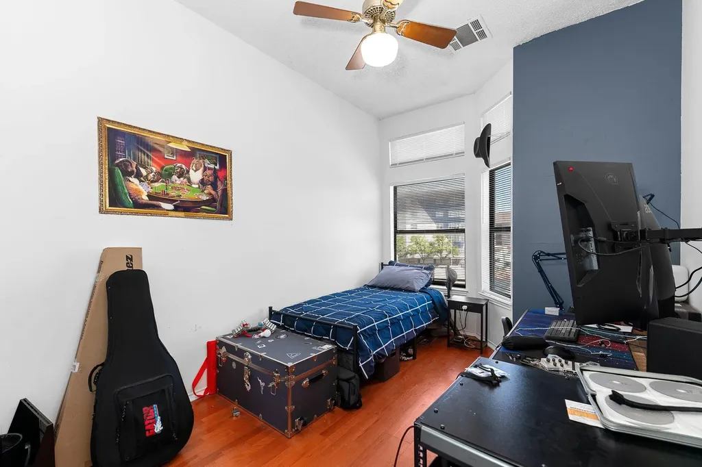 2802 Nueces Street Austin TX 78705