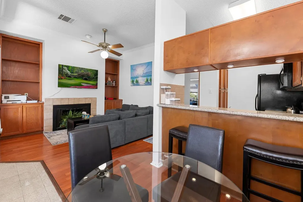 2802 Nueces Street Austin TX 78705