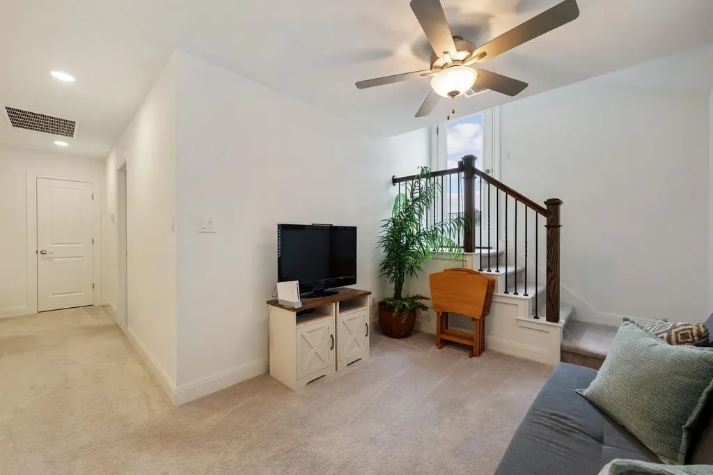 17203 Hattie Trace Austin TX 78738