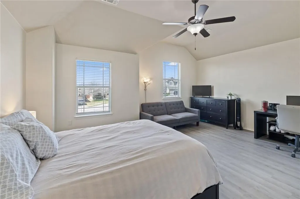 10113 Copper Ridge Cove Austin TX 78747