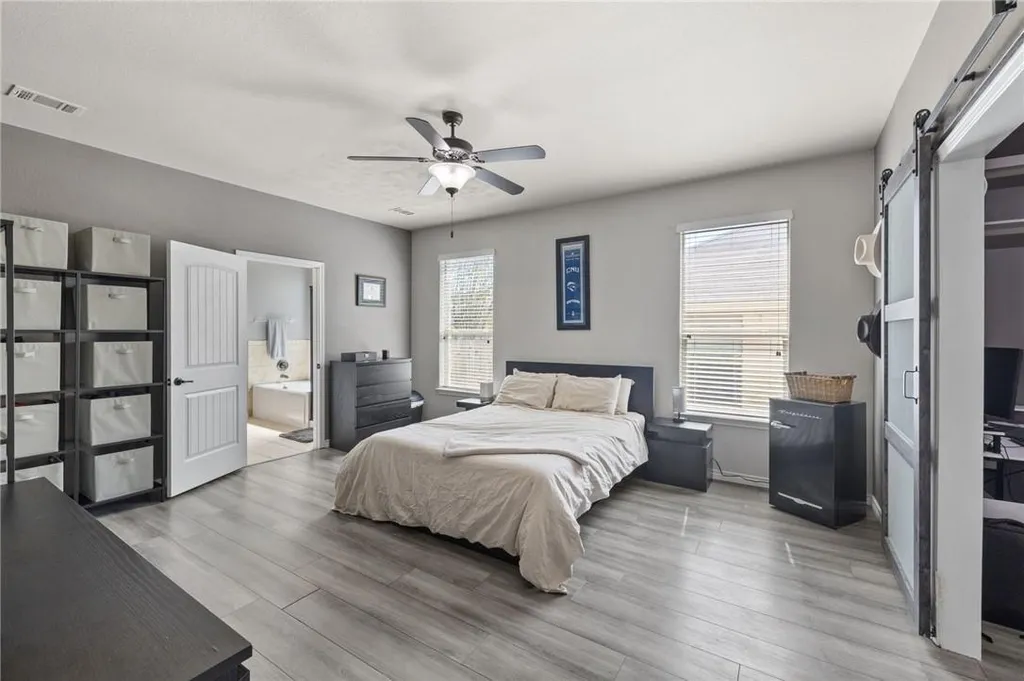 10113 Copper Ridge Cove Austin TX 78747