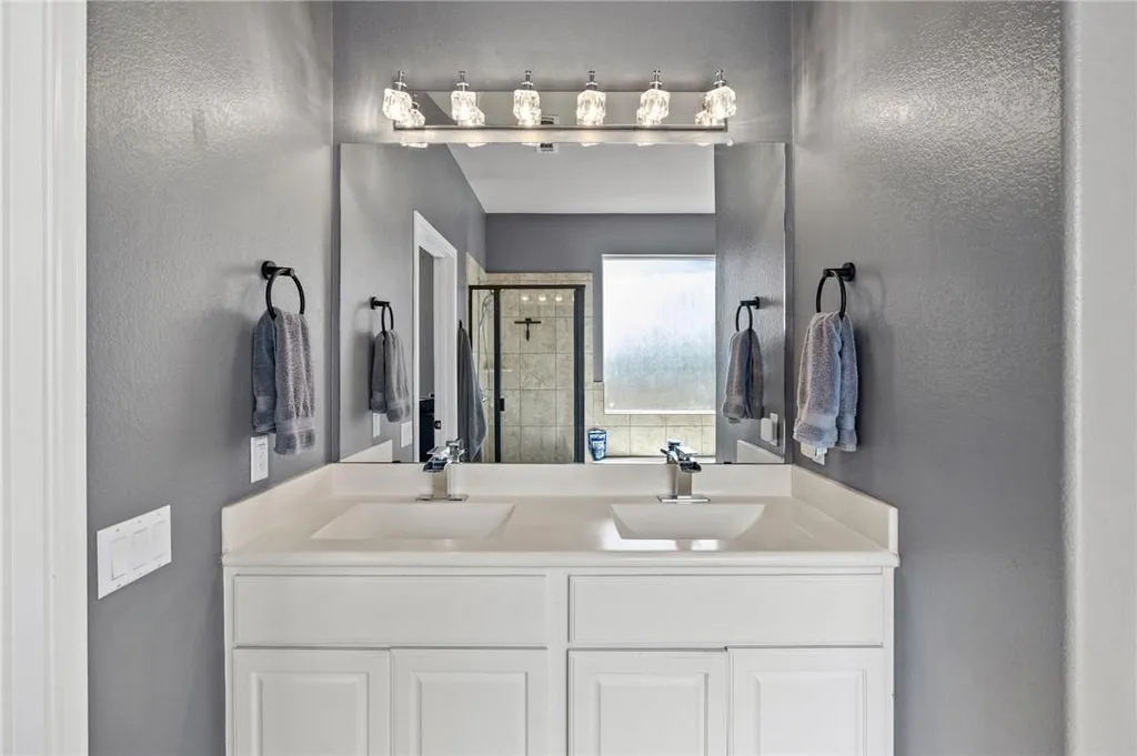 10113 Copper Ridge Cove Austin TX 78747