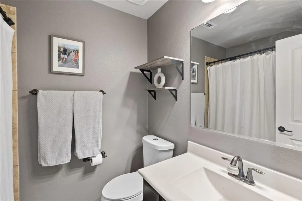 10113 Copper Ridge Cove Austin TX 78747