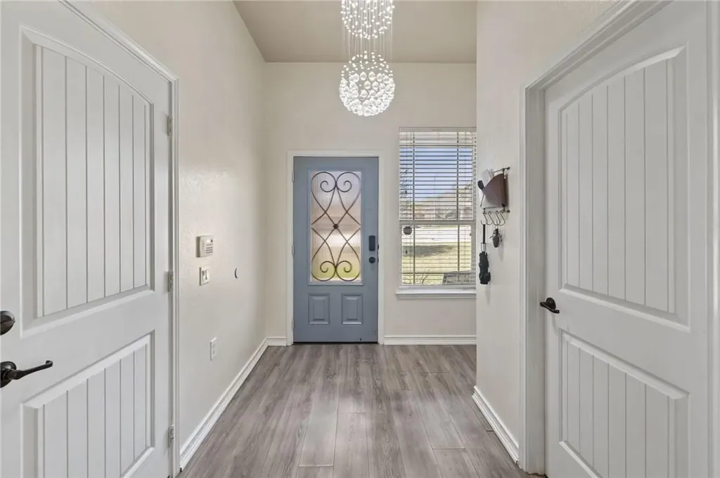 10113 Copper Ridge Cove Austin TX 78747