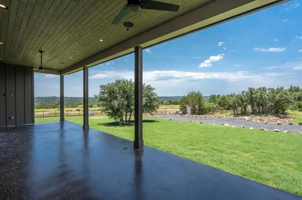 101 Meadow Beauty Horseshoe Bay TX 78657