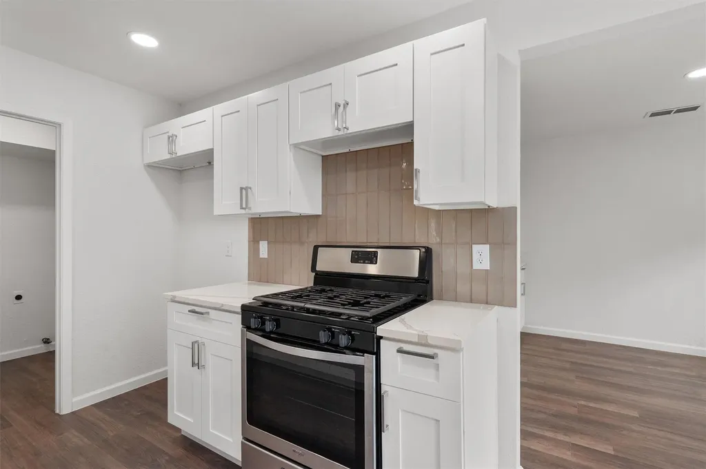 710 Ruby Isle Drive Leander TX 78641