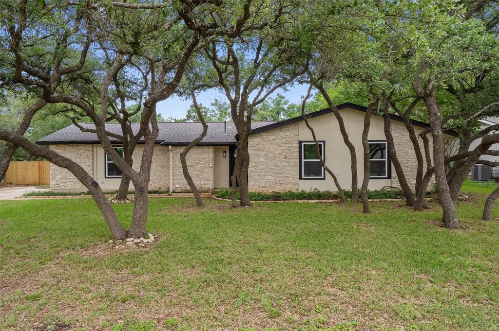 710 Ruby Isle Drive Leander TX 78641