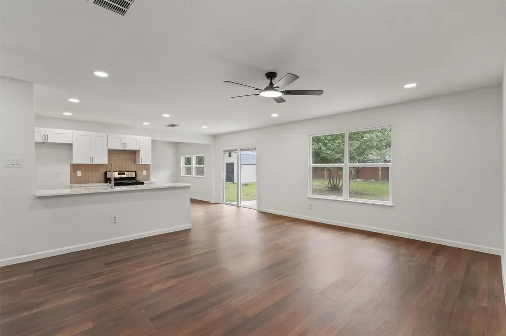 710 Ruby Isle Drive Leander TX 78641
