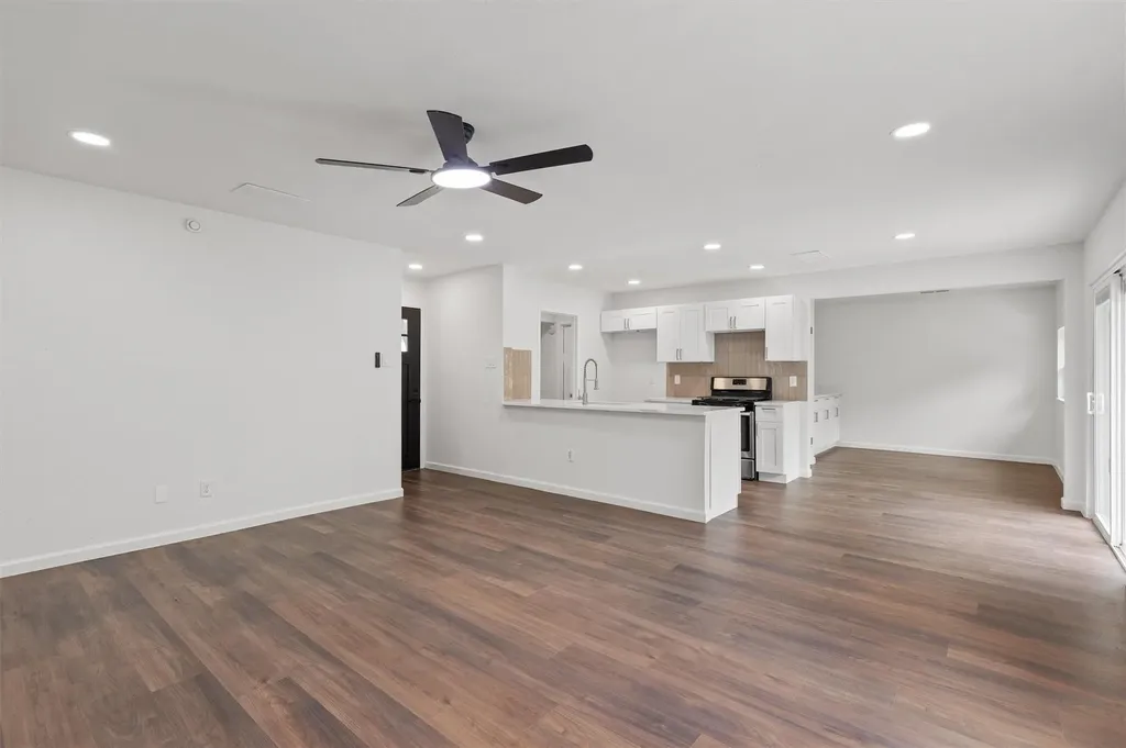 710 Ruby Isle Drive Leander TX 78641