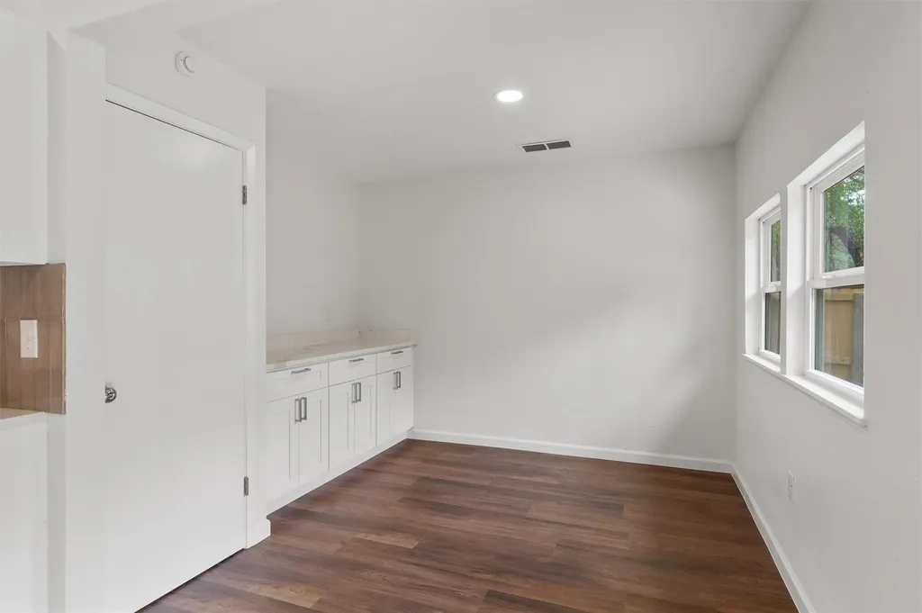 710 Ruby Isle Drive Leander TX 78641