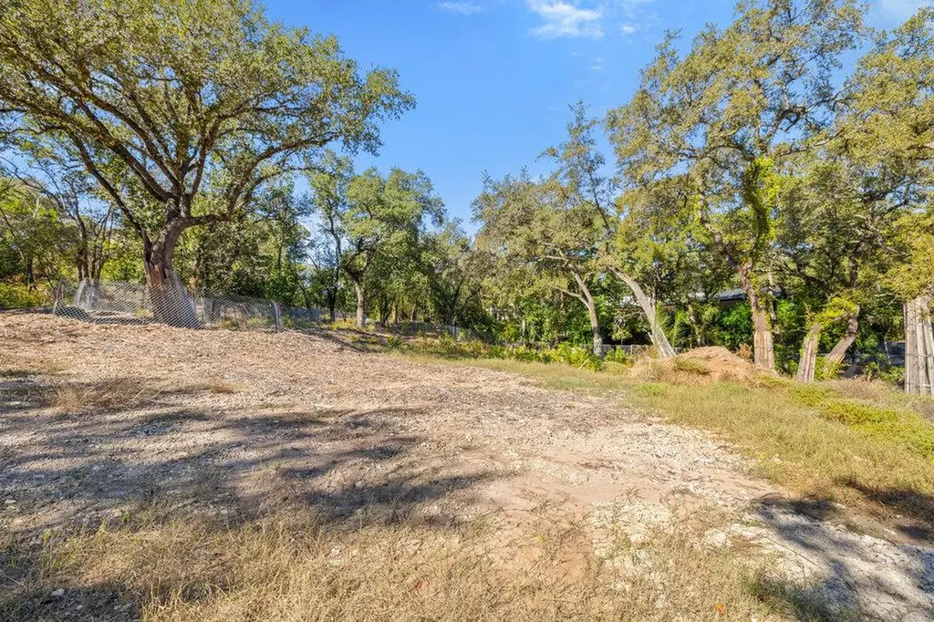 2705 Stratford Drive Austin TX 78746