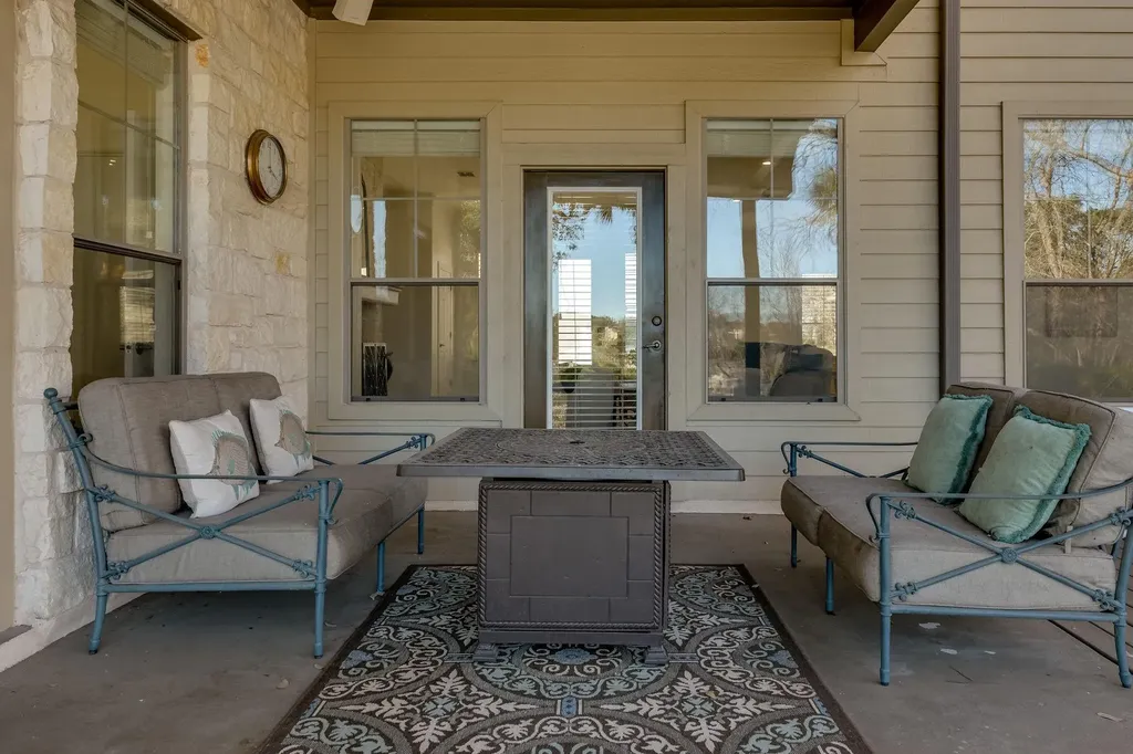 132 Lakeway Drive Lakeway TX 78734