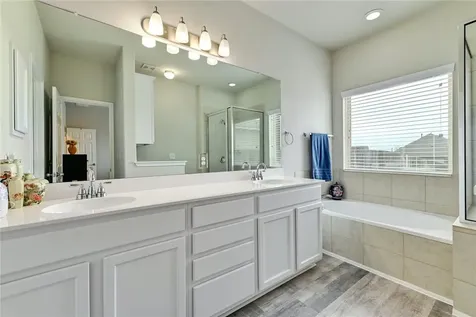 400 Lewisville Lane Leander TX 78641