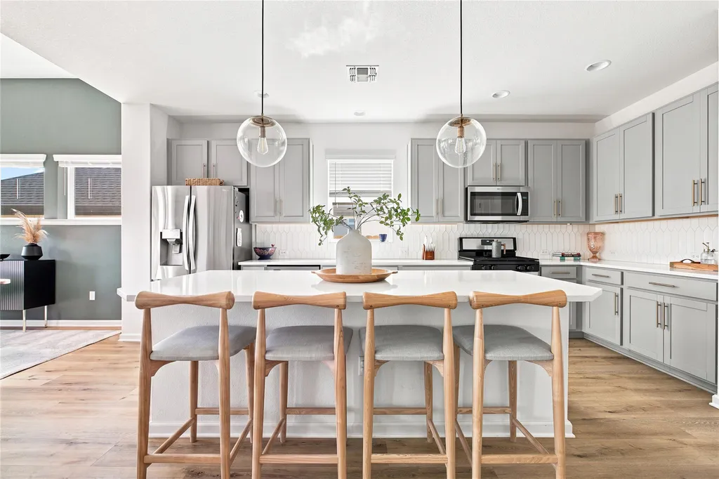 8204 Yokohama Terrace Austin TX 78744