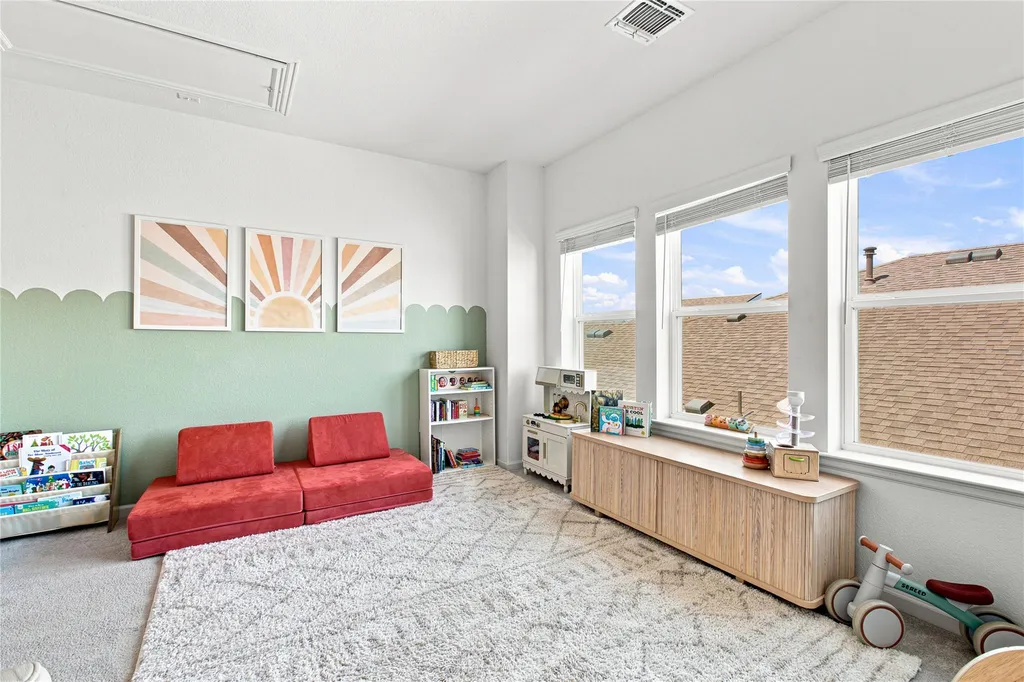 8204 Yokohama Terrace Austin TX 78744