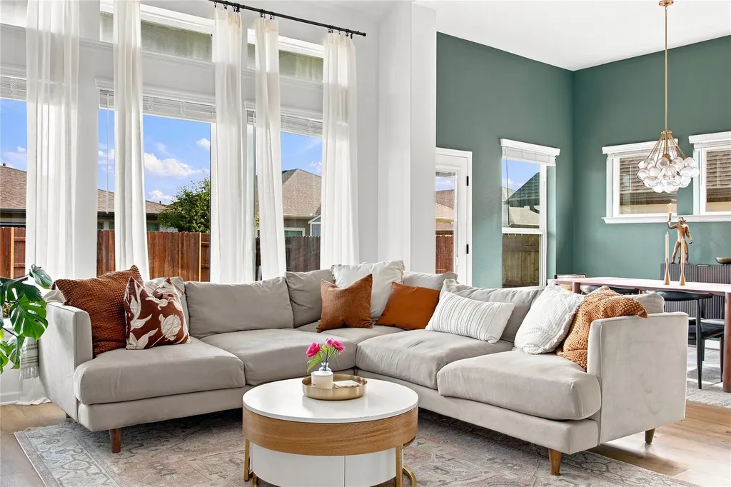 8204 Yokohama Terrace Austin TX 78744