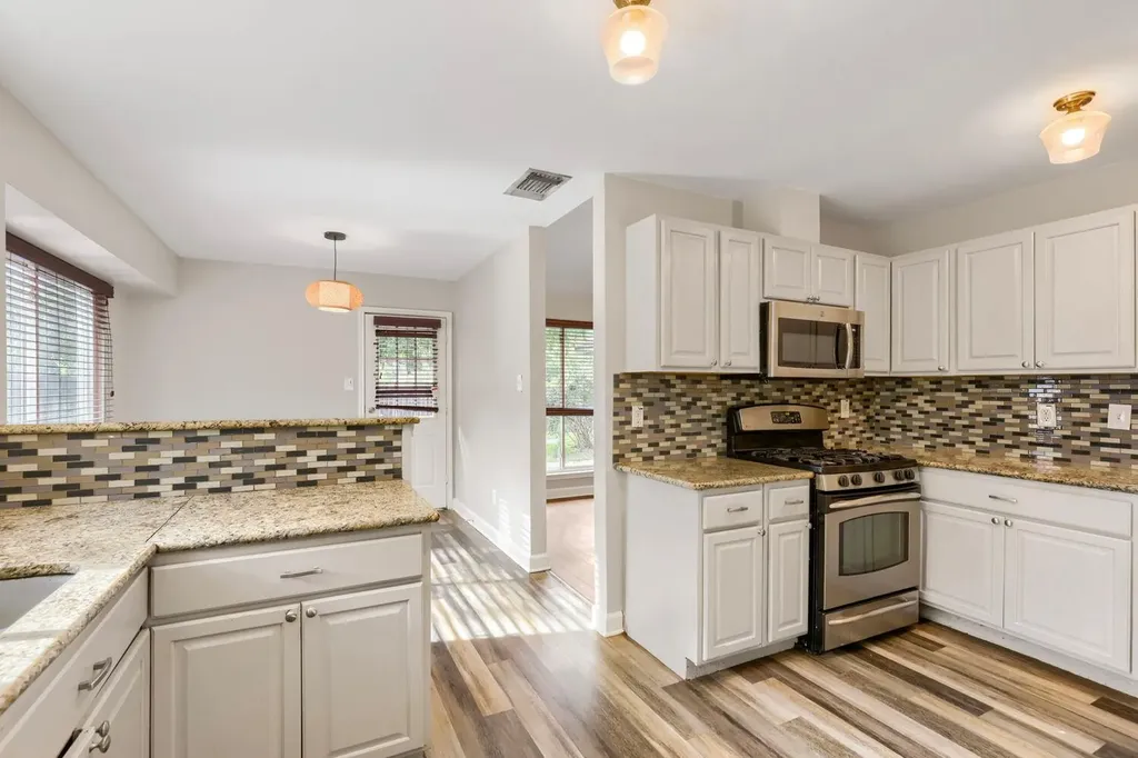 409 Kathleen Lane Leander TX 78641