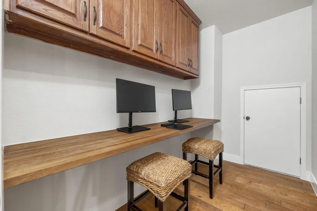 22008 Briarcliff Drive Spicewood TX 78669