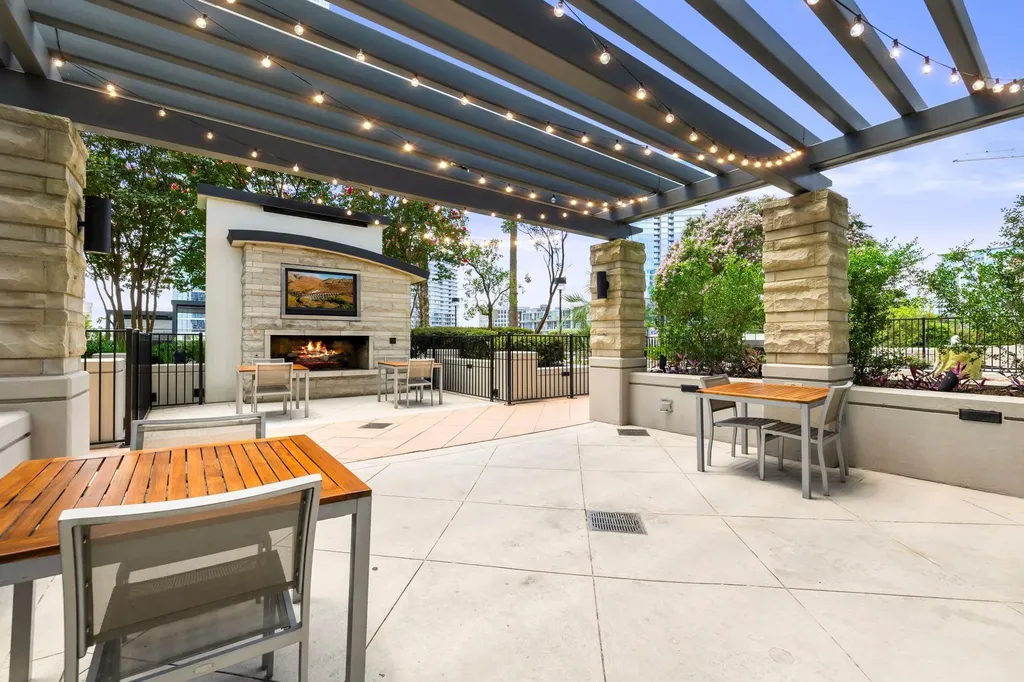 360 Nueces Street Austin TX 78701