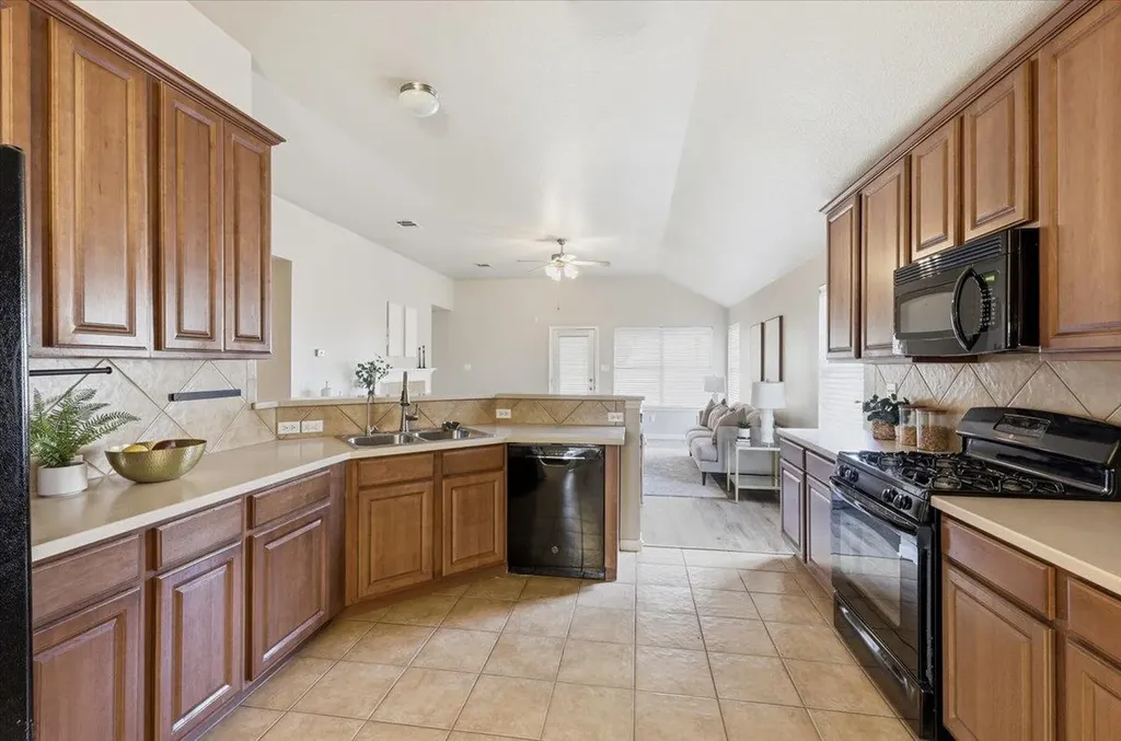 4495 Heritage Well Lane Round Rock TX 78665