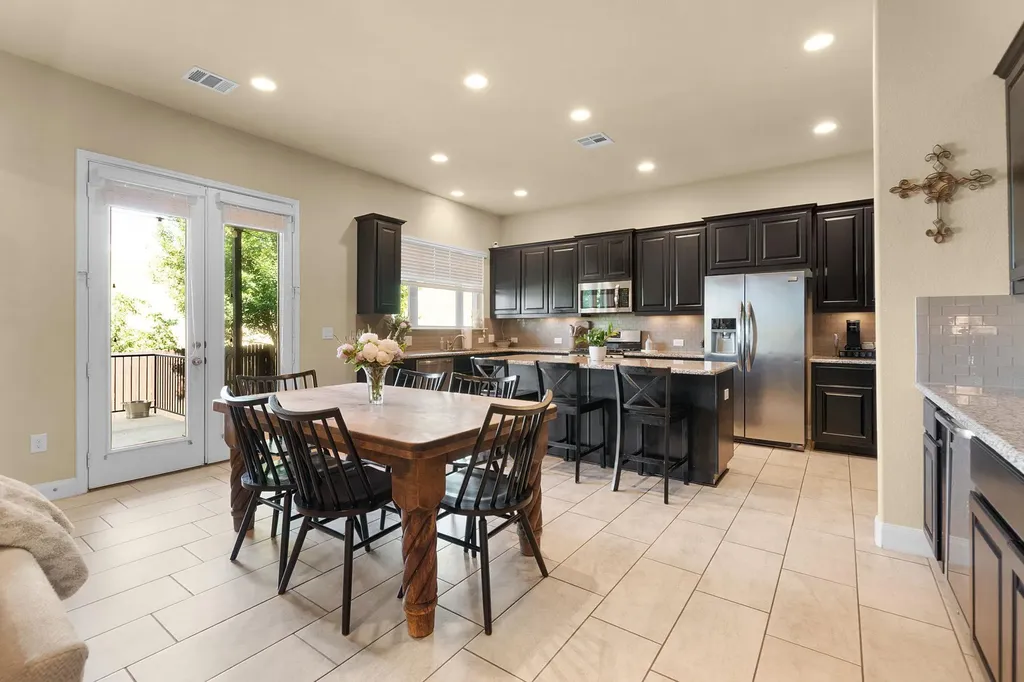 2445 Bowen Street Leander TX 78641
