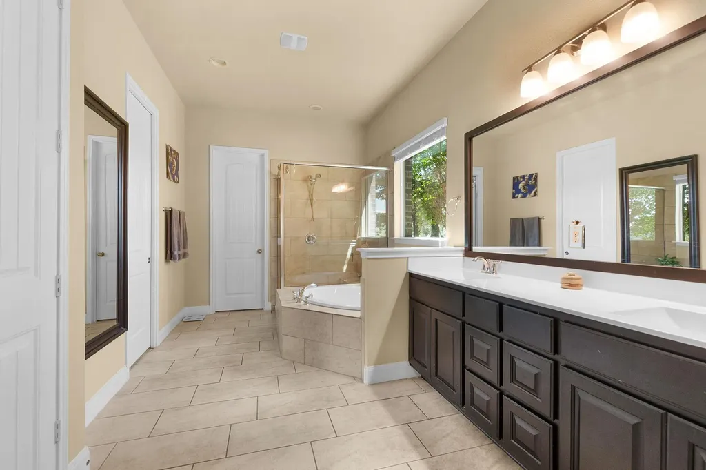 2445 Bowen Street Leander TX 78641
