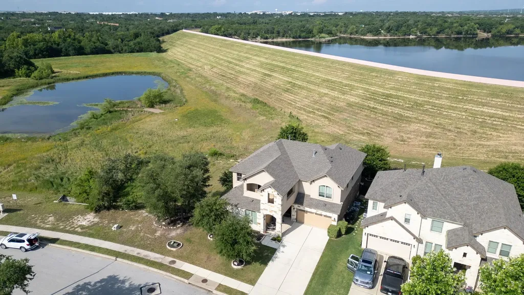 2445 Bowen Street Leander TX 78641