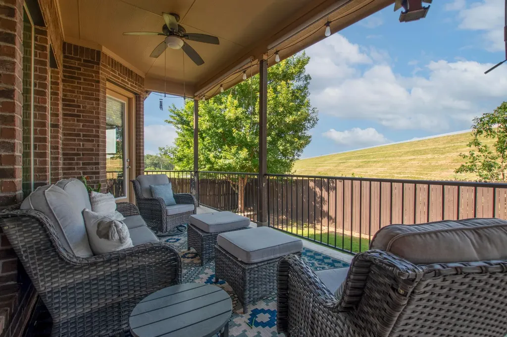 2445 Bowen Street Leander TX 78641