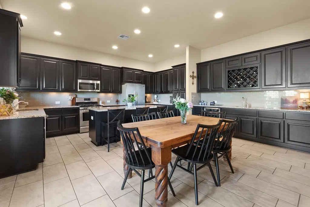2445 Bowen Street Leander TX 78641