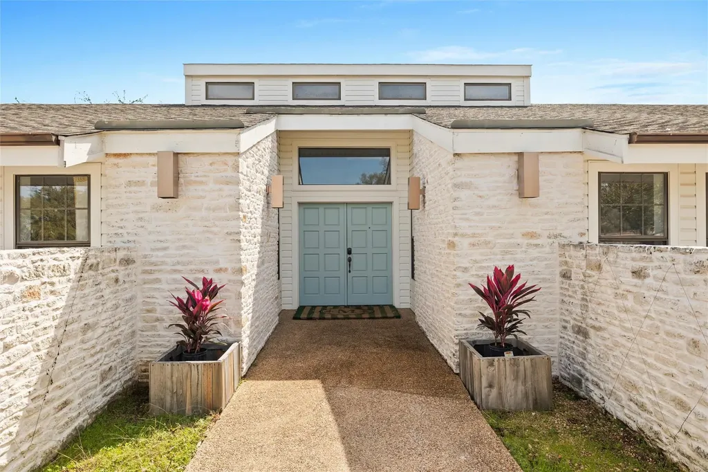 16201 Westview Trail Austin TX 78737