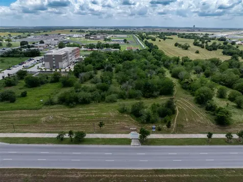 3080 Highway 71 E Del Valle TX 78617