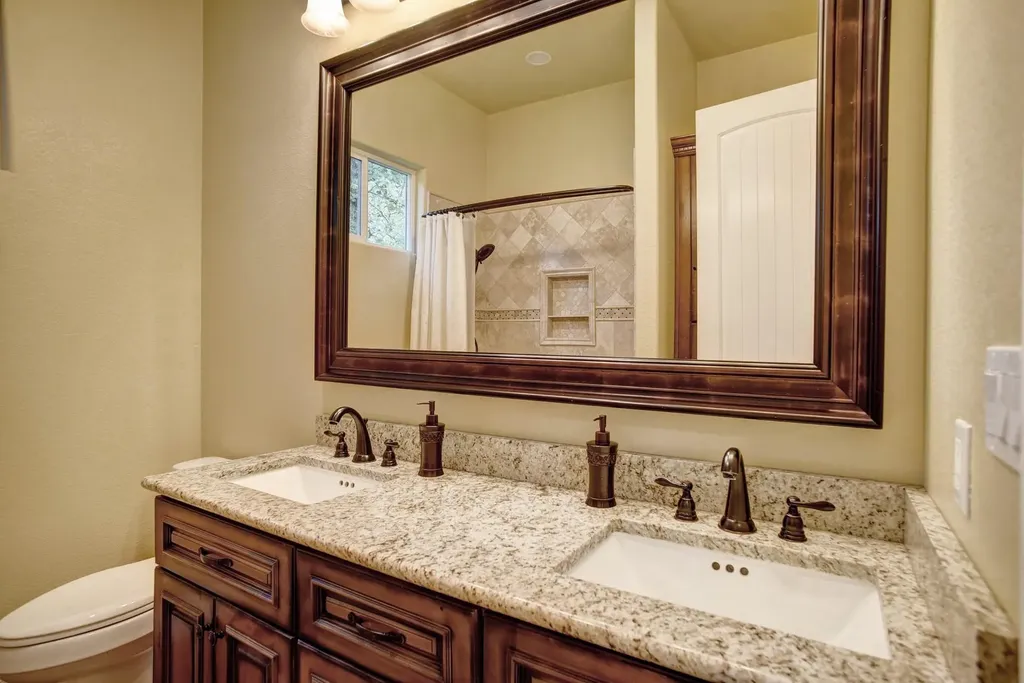 115 Pine Point Cove Elgin TX 78621