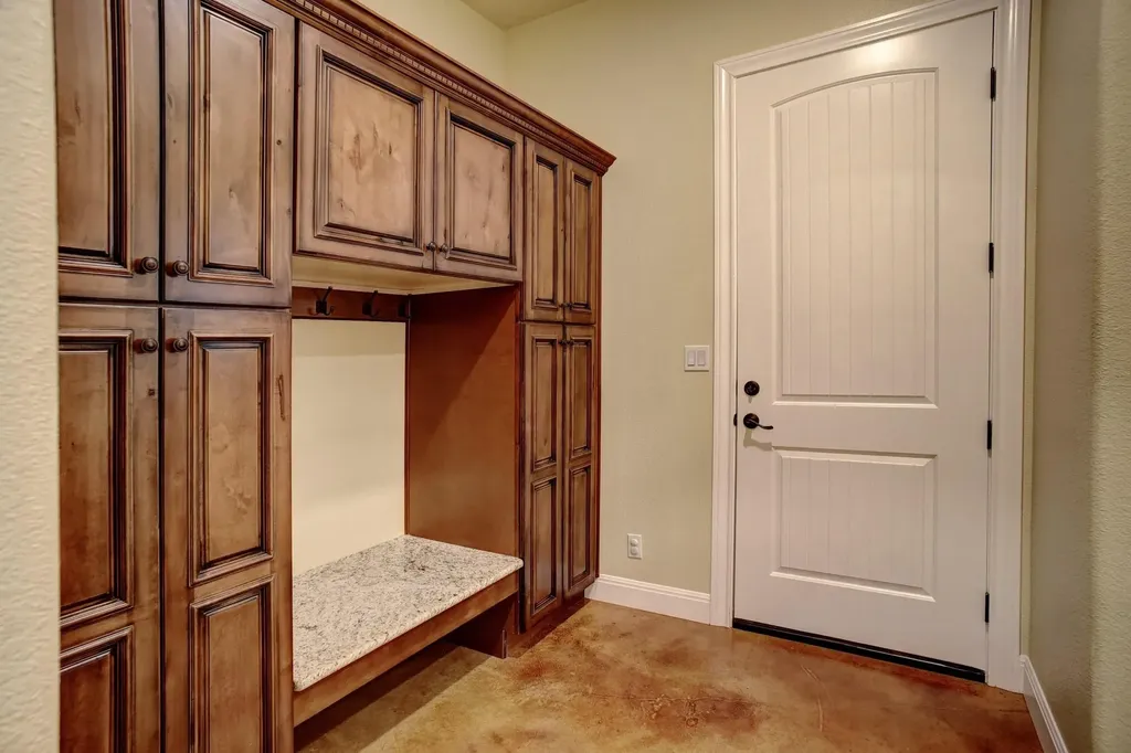 115 Pine Point Cove Elgin TX 78621