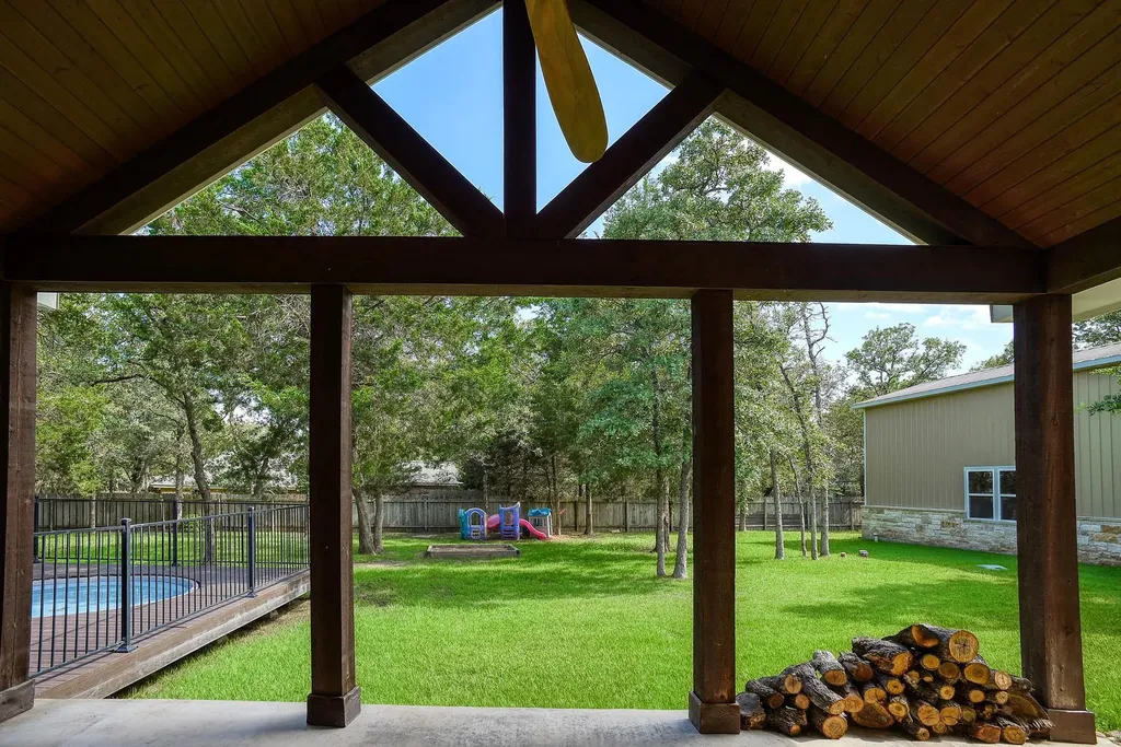 115 Pine Point Cove Elgin TX 78621