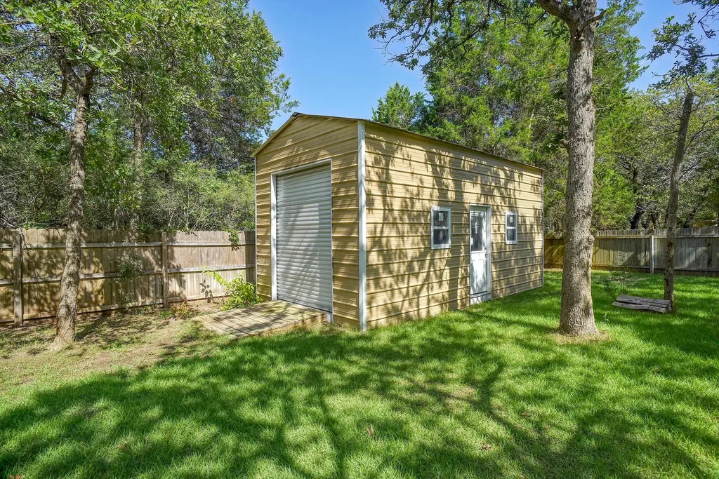 115 Pine Point Cove Elgin TX 78621
