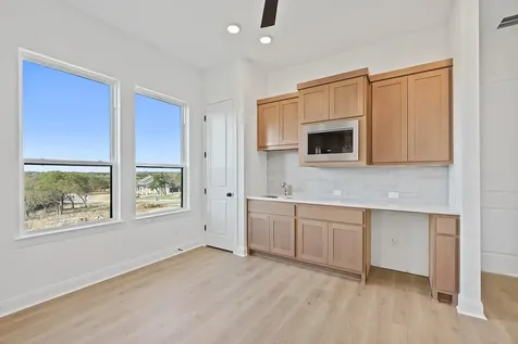 213 Nighthorse Liberty Hill TX 78642