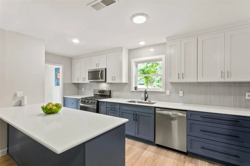 1308 Cardinal Hill Circle Austin TX 78758