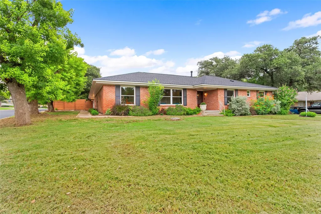 1308 Cardinal Hill Circle Austin TX 78758