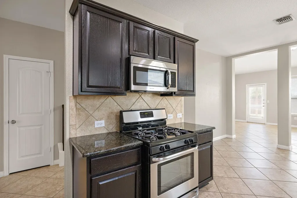 313 Moulins Lane Georgetown TX 78626