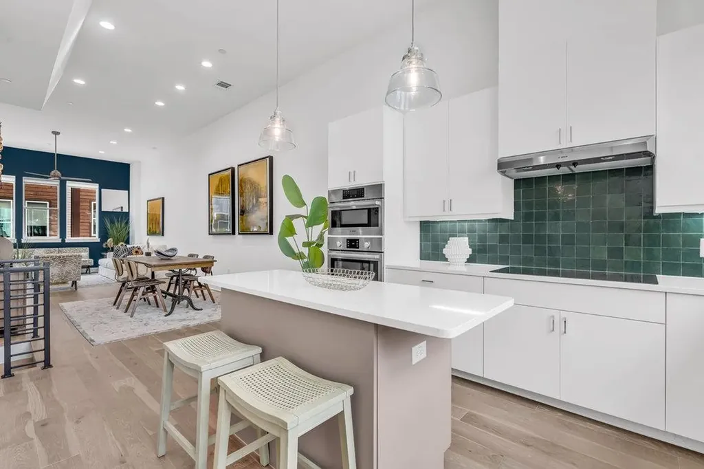 2505 Bluebonnet Avenue Austin TX 78704