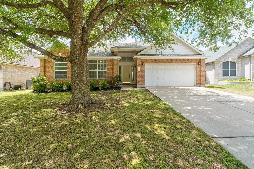 1105 Woodview Drive Leander TX 78641