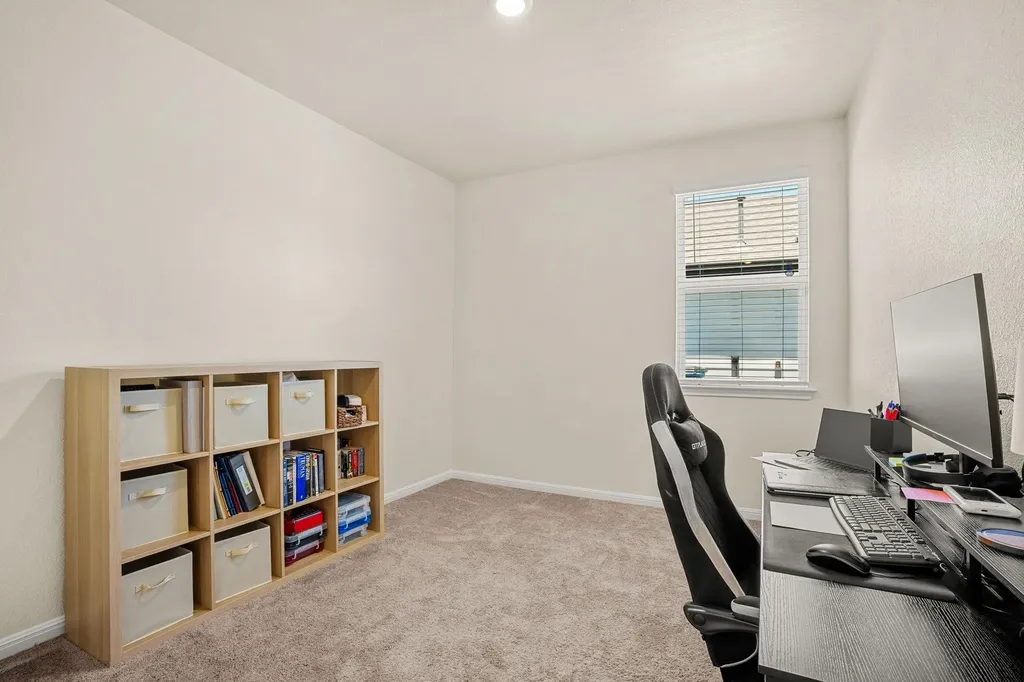 148 Hidalgo Lane Elgin TX 78621