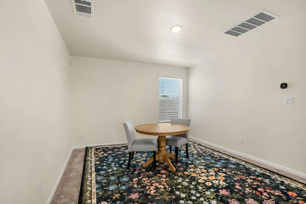 148 Hidalgo Lane Elgin TX 78621