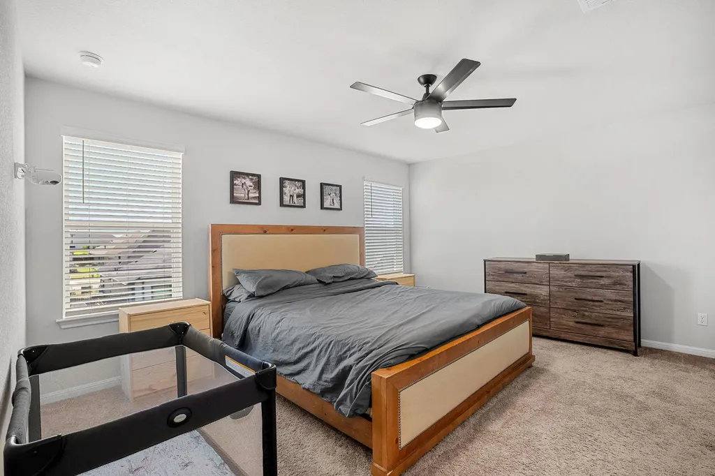 148 Hidalgo Lane Elgin TX 78621
