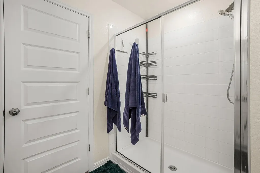 148 Hidalgo Lane Elgin TX 78621